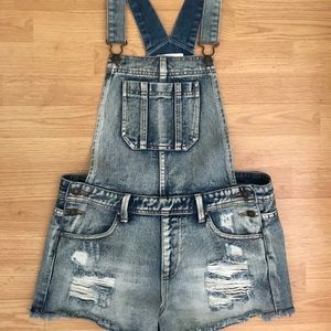 Super trendy overalls from Forever 21